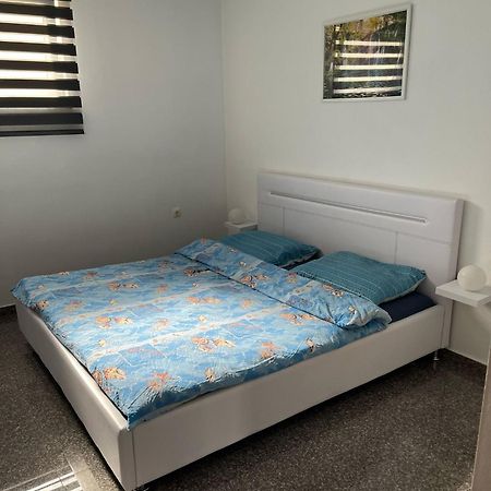 Apartments Ban Galižana Εξωτερικό φωτογραφία