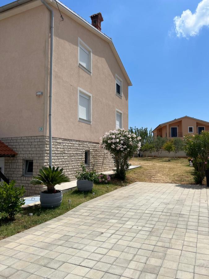 Apartments Ban Galižana Εξωτερικό φωτογραφία