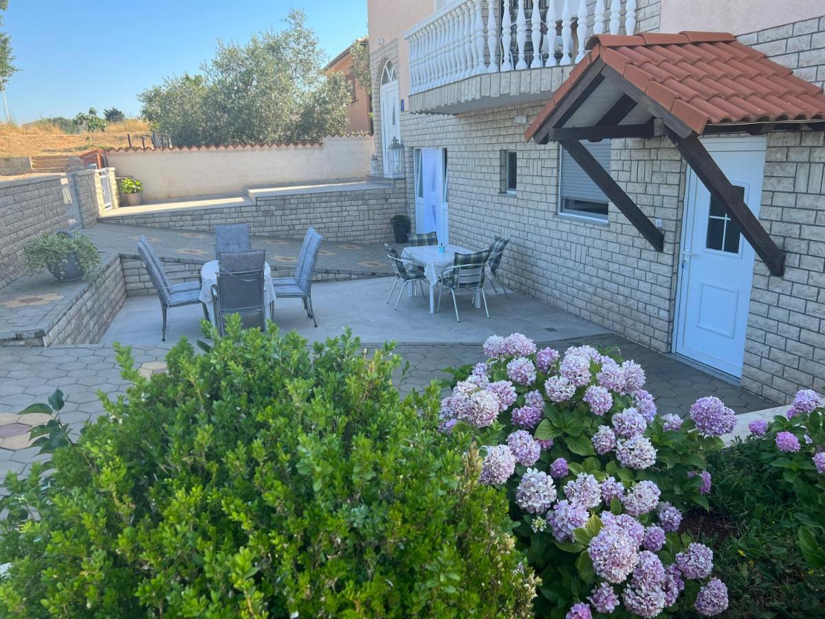 Apartments Ban Galižana Εξωτερικό φωτογραφία
