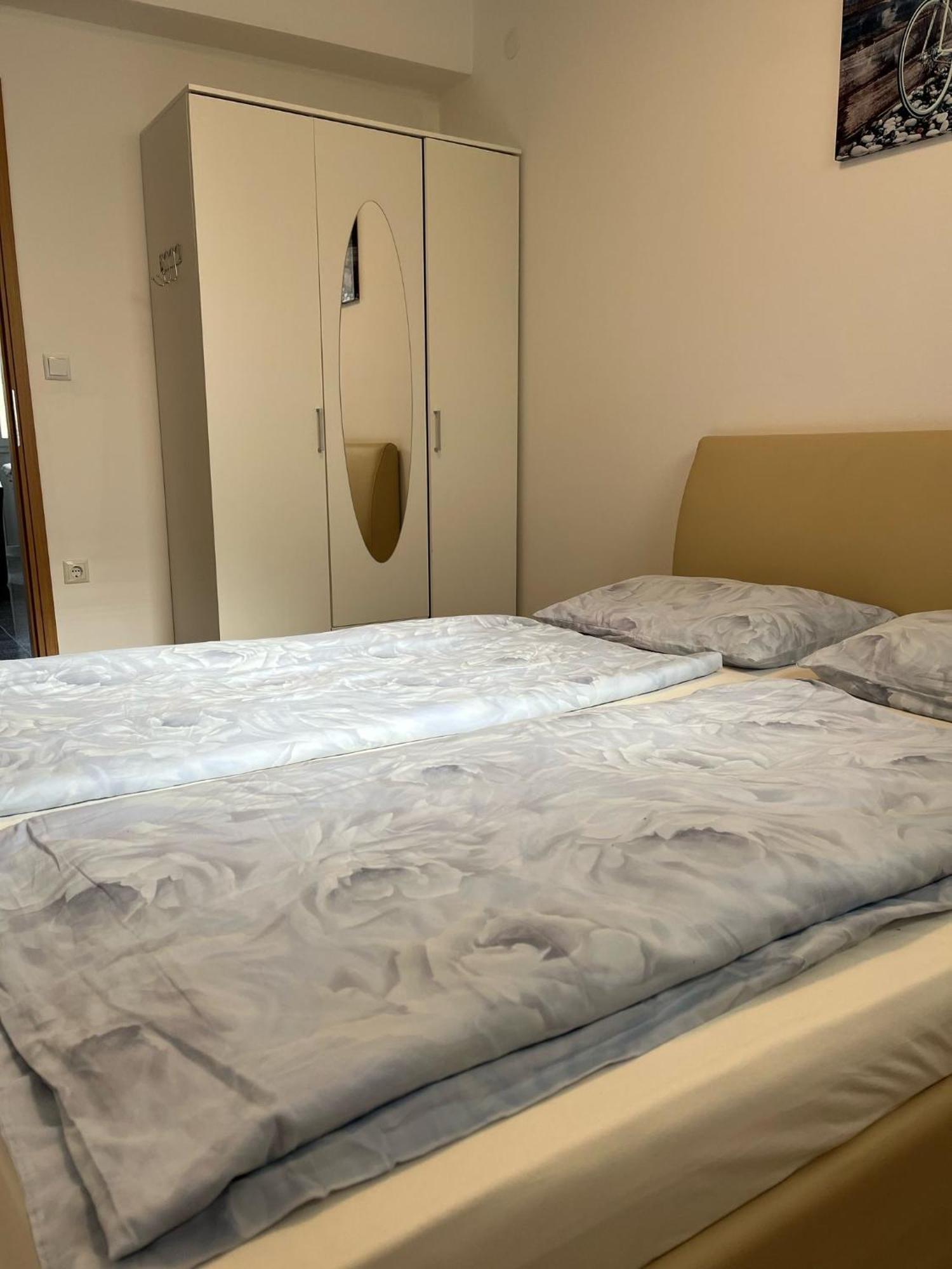 Apartments Ban Galižana Εξωτερικό φωτογραφία
